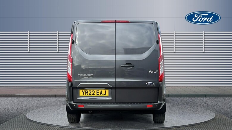 Ford Transit Custom 300 L1 Diesel Fwd 2.0 EcoBlue 130ps Low Roof D/Cab Limited Van Auto